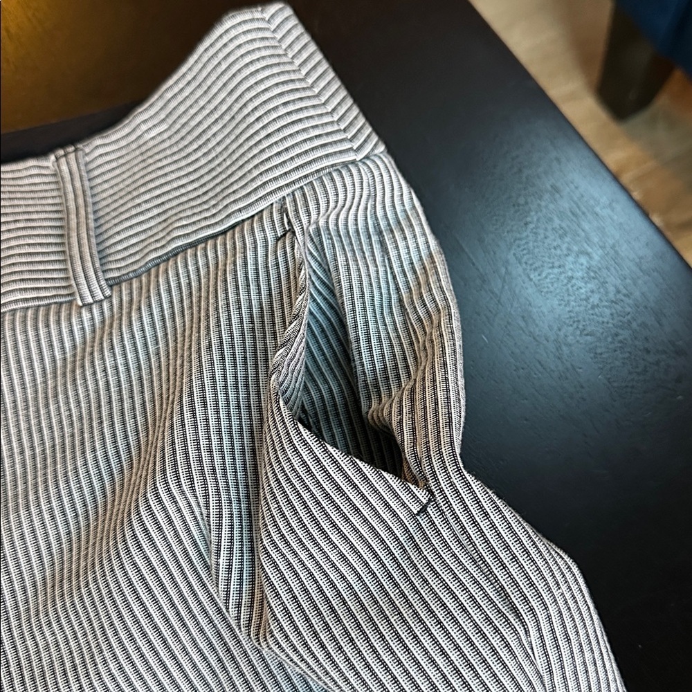 Banana Republic Factory striped cropped trouser pants - Picture 8 of 11
